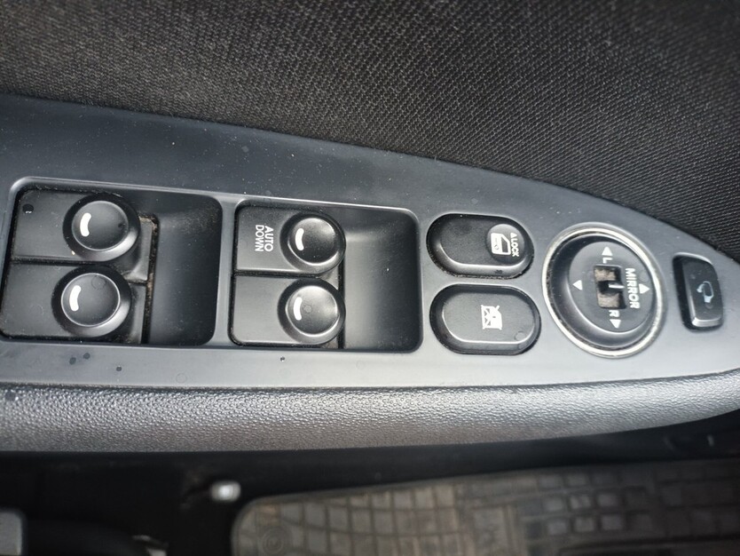 Hyundai i30 CW 92.000 km 4.400 € Erfurt 99084