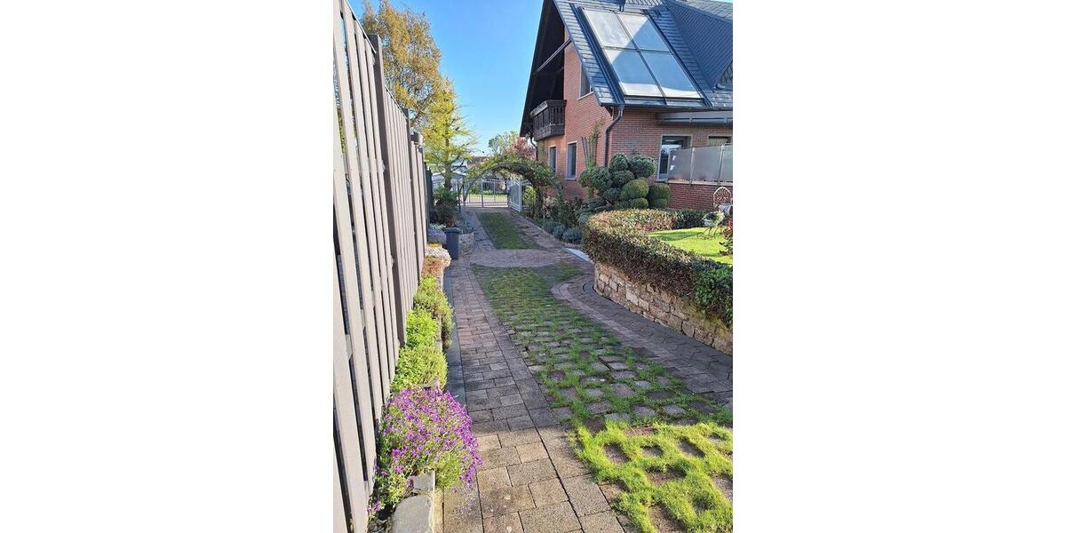 Doppelhaushälfte Dachwig - 5 Zimmer, 147 m&sup2;, 400.000&euro; | Angebot:26066973