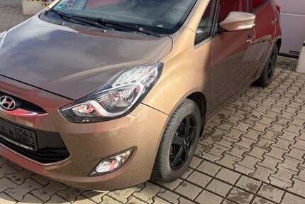 Hyundai ix20 240.000 km 3.750 &euro; Gotha 99867