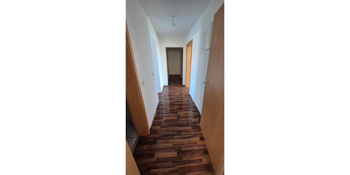 Erdgeschoßwohnung Gotha - 4 Zimmer, 67 m&sup2;, 530&euro; | Angebot:25975035