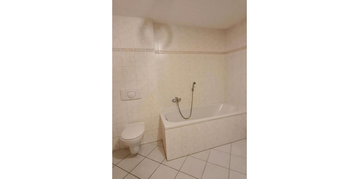 Erdgeschoßwohnung Kölleda - 3 Zimmer, 78 m&sup2;, 736&euro; | Angebot:24570970