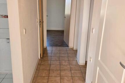 Wohnung Straußfurt - 3 Zimmer, 70 m&sup2;, 780&euro; | Angebot:25543322
