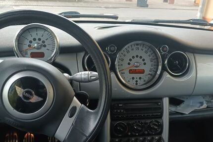 Mini Cooper 184.000 km 2.500 € Bad Langensalza 99947