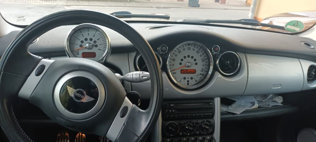 Mini Cooper 184.000 km 2.500 € Bad Langensalza 99947