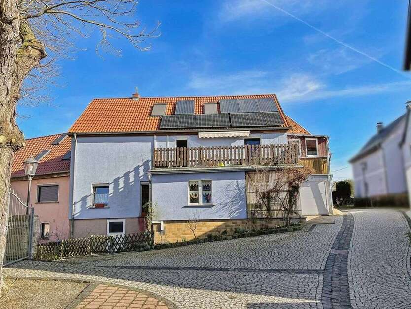Haus zum Kaufen in Kleinschwabhausen 175.000 € 169 m²