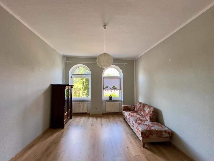 Tolle Lage - Großes helles Zimmer mit Balkon in 2er Wg