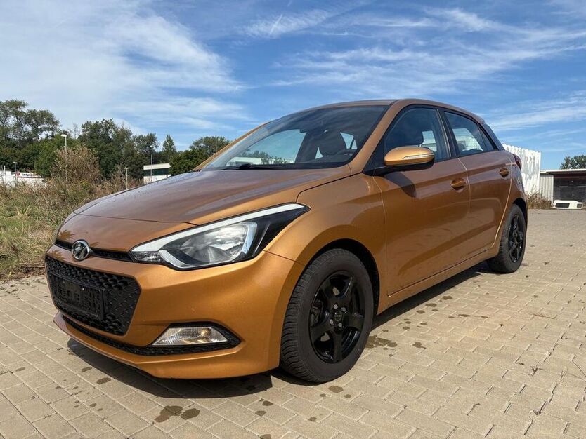 i20