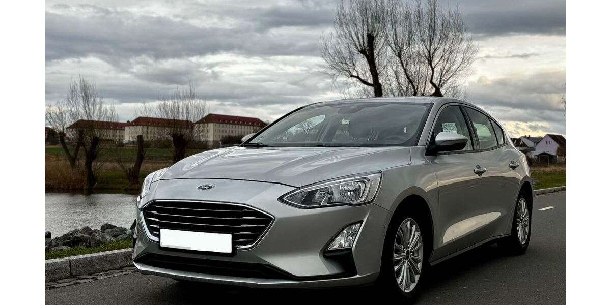 Ford Focus 46.300 km 11.490 &euro; Erfurt 99084