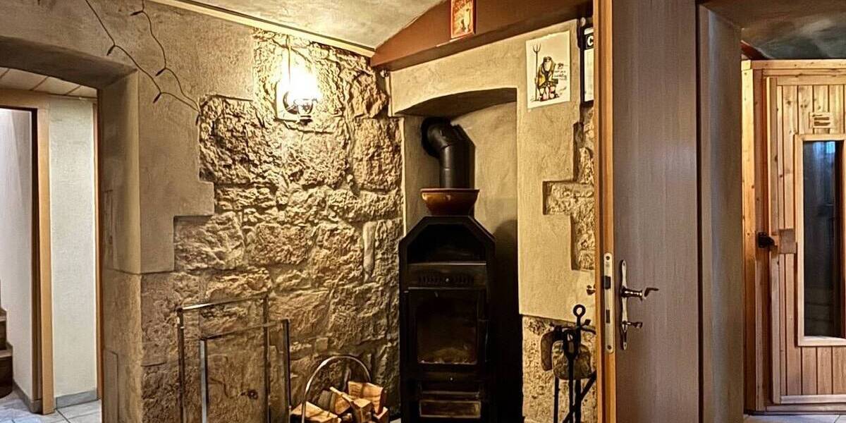 Mehrfamilienhaus, Wohnhaus Weimar Südstadt - 9 Zimmer, 230 m&sup2;, 625.000&euro; | Angebot:25996660