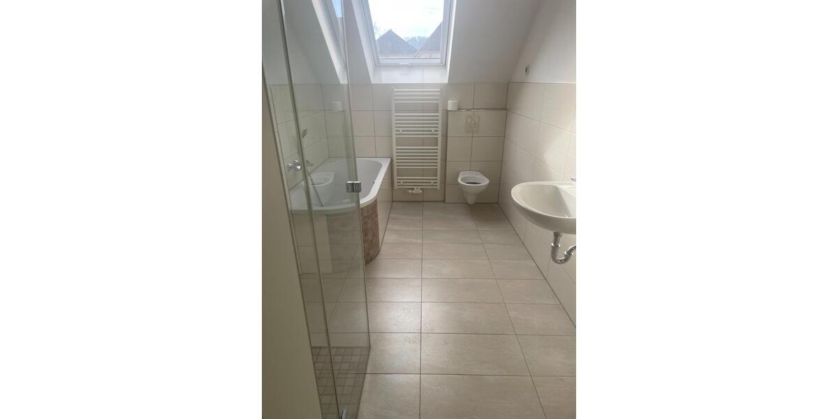 Maisonettenwohnung Erfurt Daberstedt - 4 Zimmer, 101 m&sup2;, 1.310&euro; | Angebot:25120809