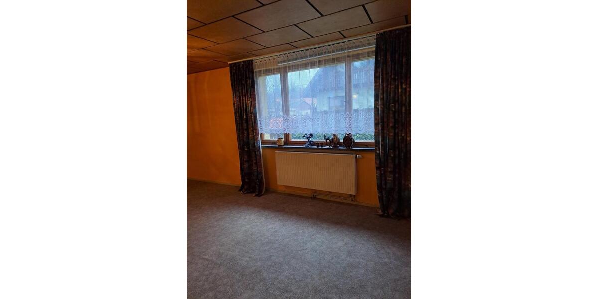 Einfamilienhaus Stadtilm - 7 Zimmer, 120 m&sup2;, 115.000&euro; | Angebot:24533046