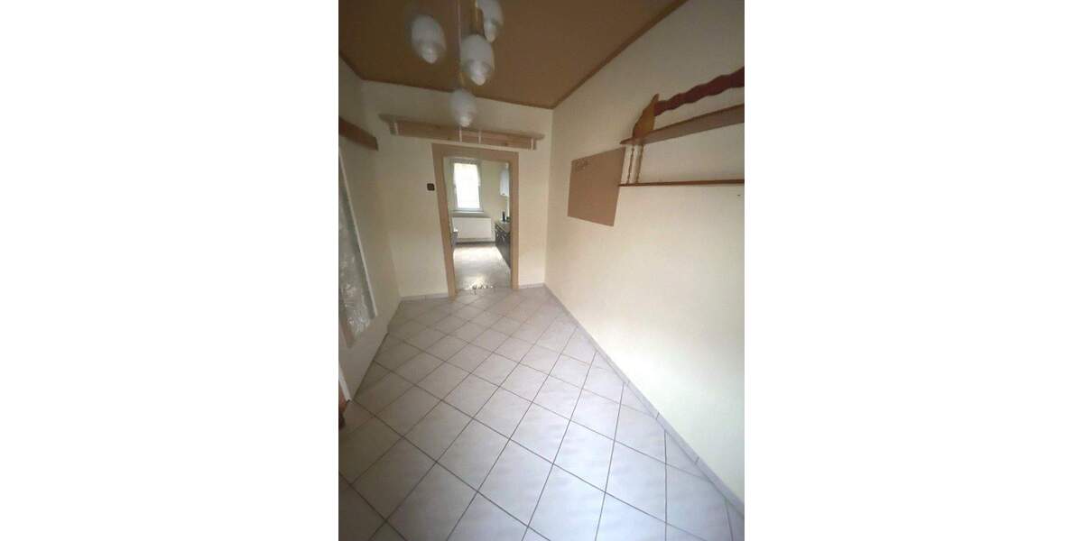 Doppelhaushälfte Ohrdruf - 4 Zimmer, 95 m&sup2;, 115.000&euro; | Angebot:25772408