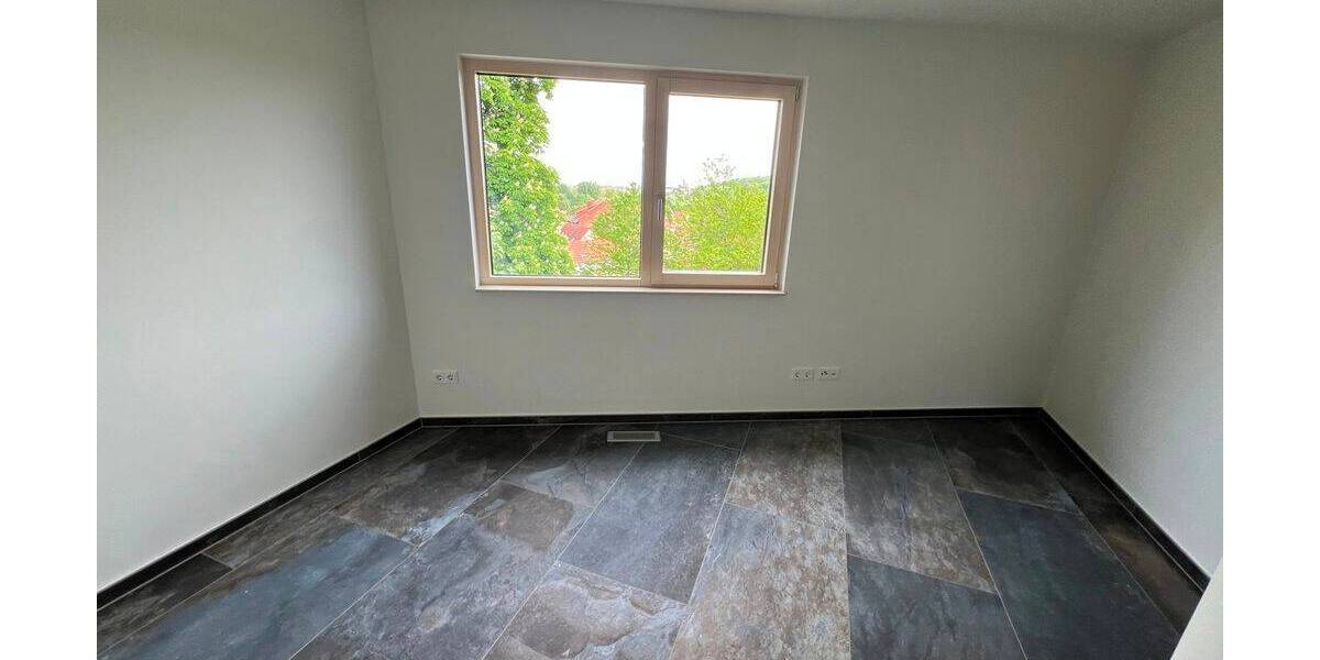 Etagenwohnung Erfurt Hochheim - 2 Zimmer, 56 m&sup2;, 1.090&euro; | Angebot:26824695