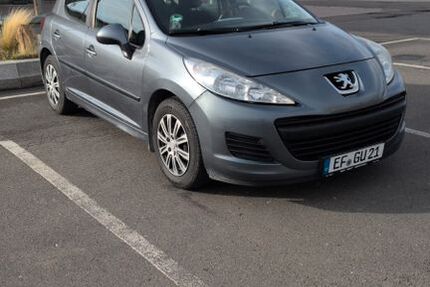 Peugeot 207 130.000 km 2.400 € Erfurt 99098