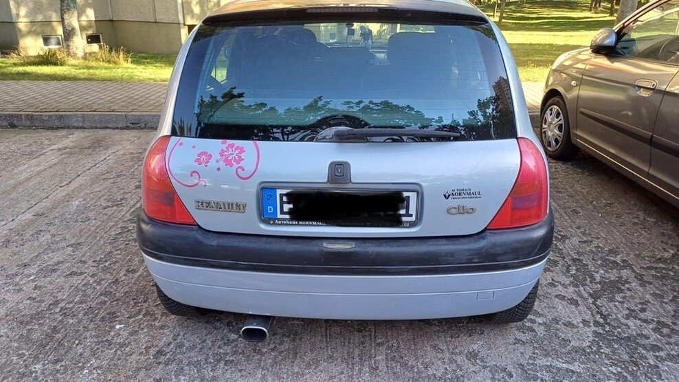 Renault Clio 77.000 km 1.700 € Erfurt 99084