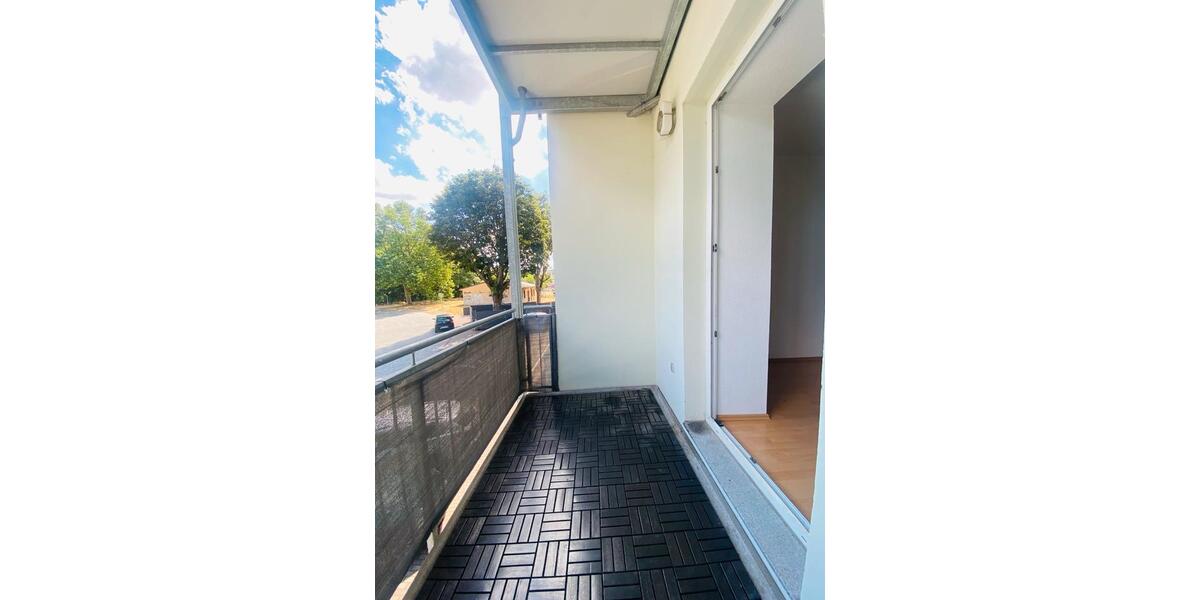 Schöne 2-Zimmer-Wohnung mit Balkon in Erfurt – einladen, hell & zentral 2 zimmer