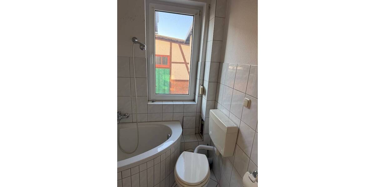 Mehrfamilienhaus, Wohnhaus Geratal - 6 Zimmer, 115 m&sup2;, 120.000&euro; | Angebot:25796922