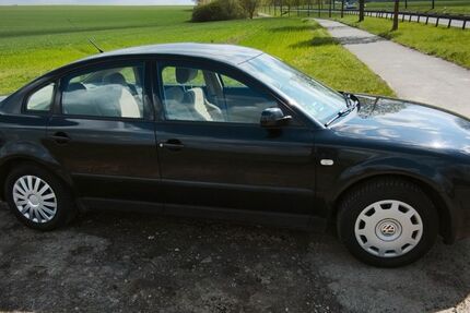 VW Passat 327.000 km 900 &euro; Grossobringen 99439