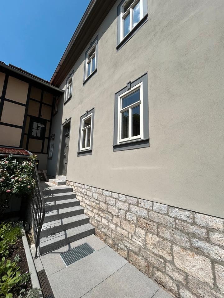 Liebevoll sanierte 3 RaumWohnung mit Einbauküche und Kamin