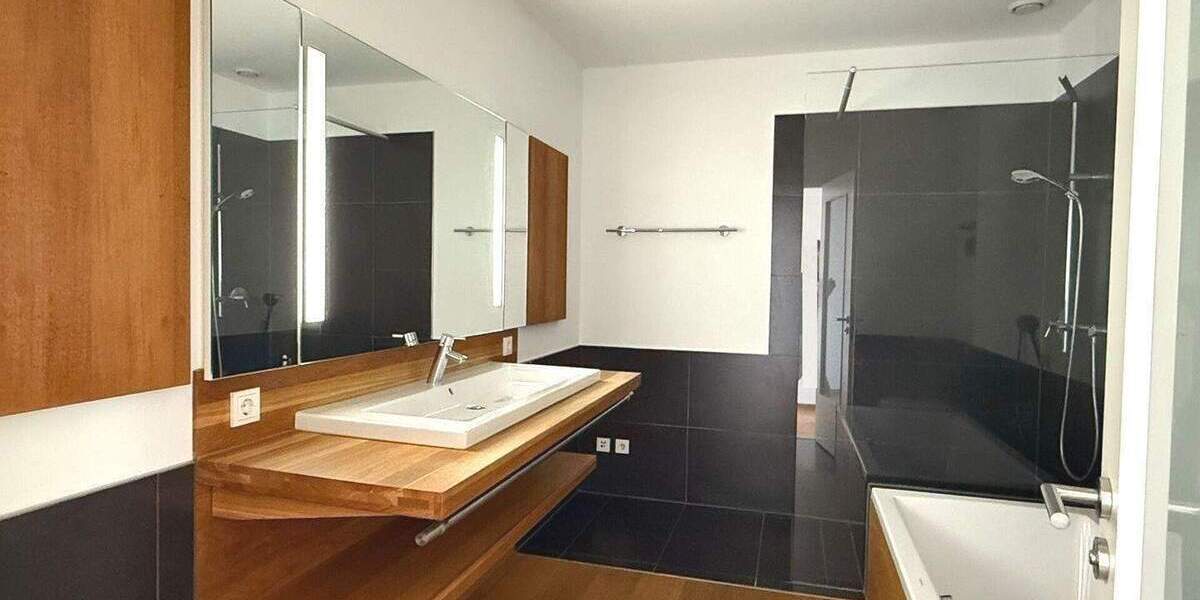 Etagenwohnung Erfurt Brühlervorstadt - 5 Zimmer, 179 m&sup2;, 855.000&euro; | Angebot:24228584