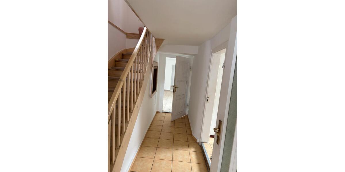 Einfamilienhaus Am Ettersberg - 4 Zimmer, 104 m&sup2;, 750&euro; | Angebot:27624817