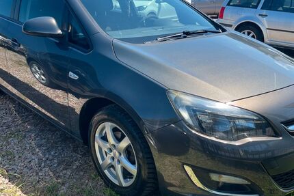 Opel Astra 138.000 km 5.900 &euro; erfurt 99087