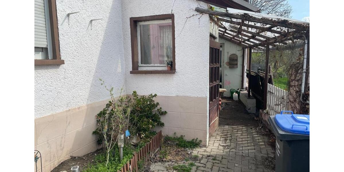 Einfamilienhaus Erfurt Hohenwinden - 7 Zimmer, 200 m&sup2;, 55.000&euro; | Angebot:26220699