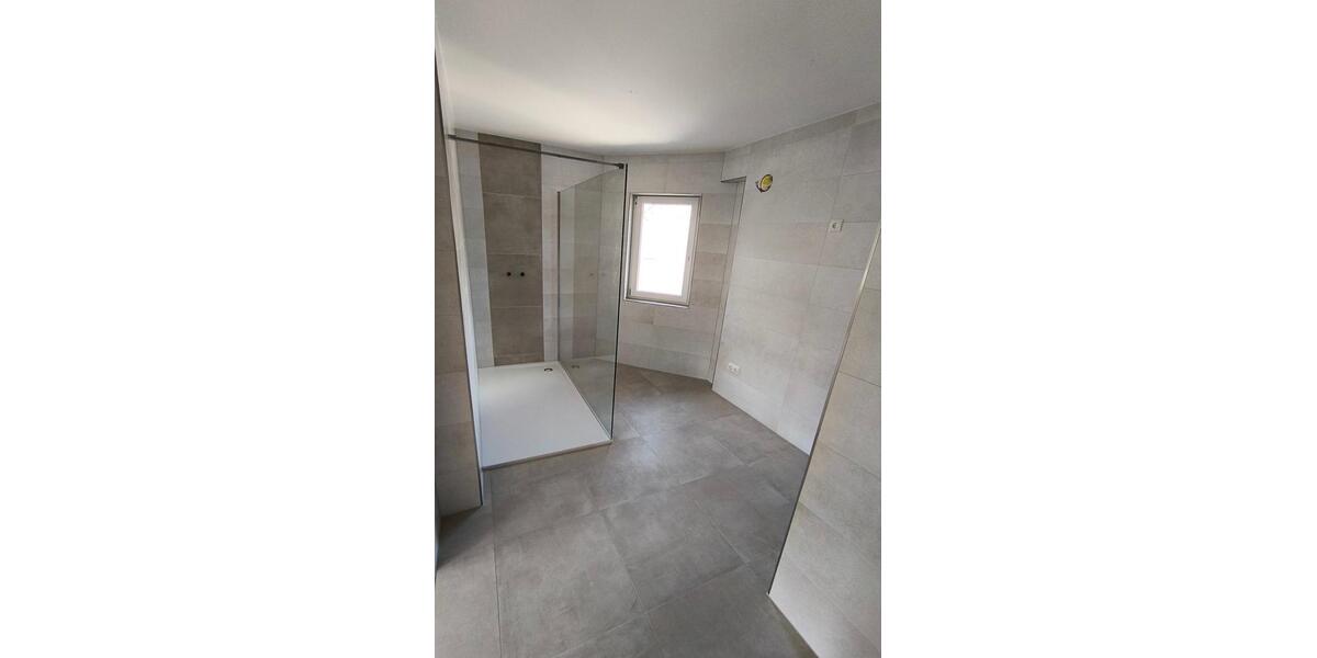 Reihenhaus Arnstadt - 6 Zimmer, 175 m&sup2;, 1.500&euro; | Angebot:27624846
