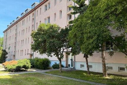 Frisch renovierte 3-Zimmer-Wohnung zimmer