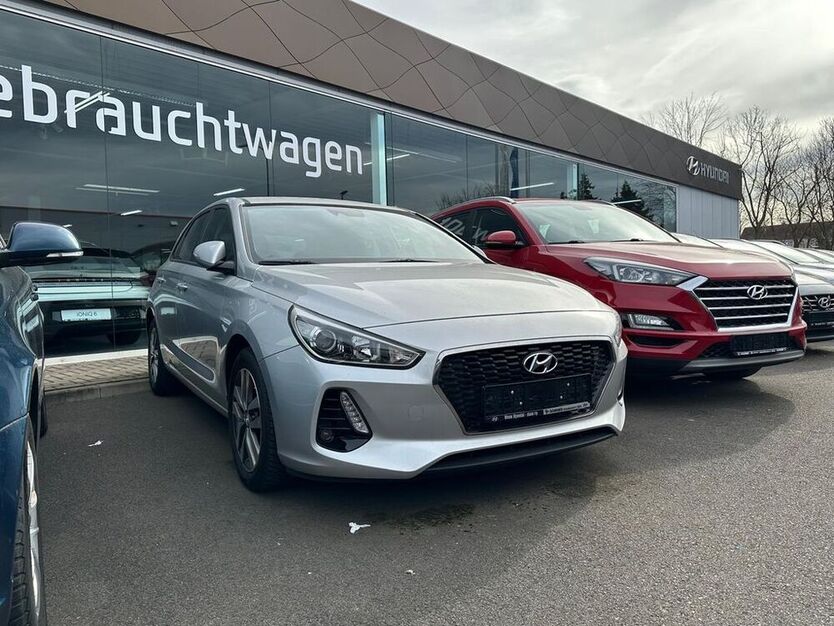 i30