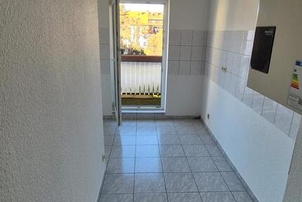 Wohnung Gotha - 4 Zimmer, 67 m&sup2;, 515&euro; | Angebot:25975035