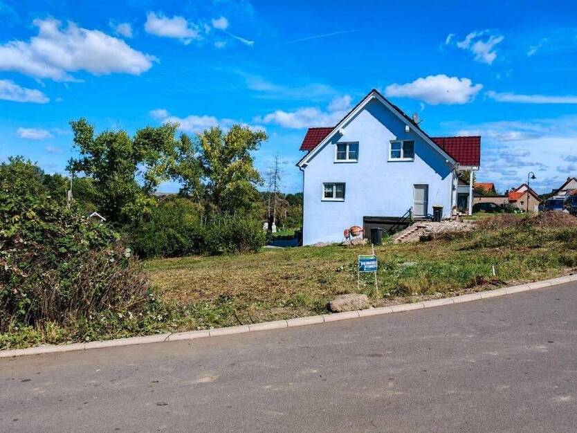 Der Bungalow mit dem charmanten Walmdach - stufenlos glücklich sein in Großfahner 5 zimmer