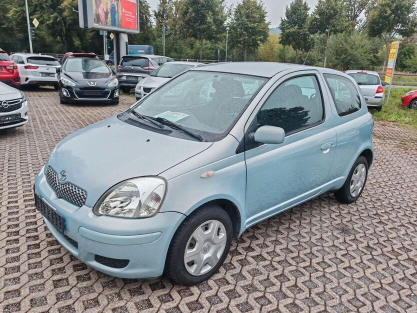 Toyota Yaris 65.000 km 2.990 € Umpferstedt 99441