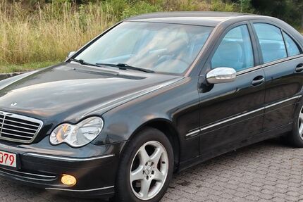 Mercedes-Benz C 180 229.000 km 2.490 € Umpferstedt 99441