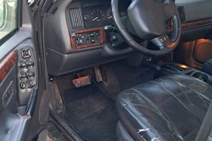 Jeep Grand Cherokee 380.000 km 5.999 &euro; Drei Gleichen OT Güntersleben 99869