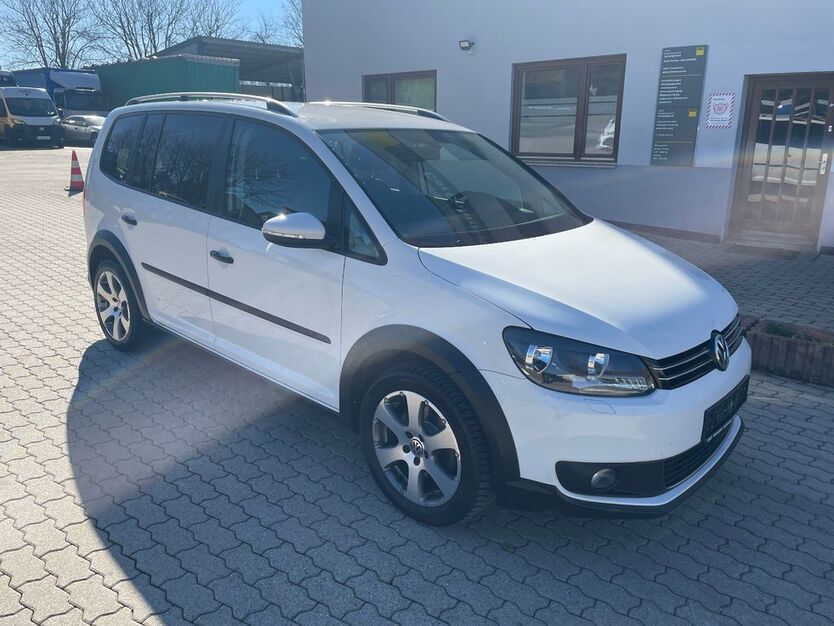 VW Touran 129.204 km 9.990 € Erfurt Urbich 99198