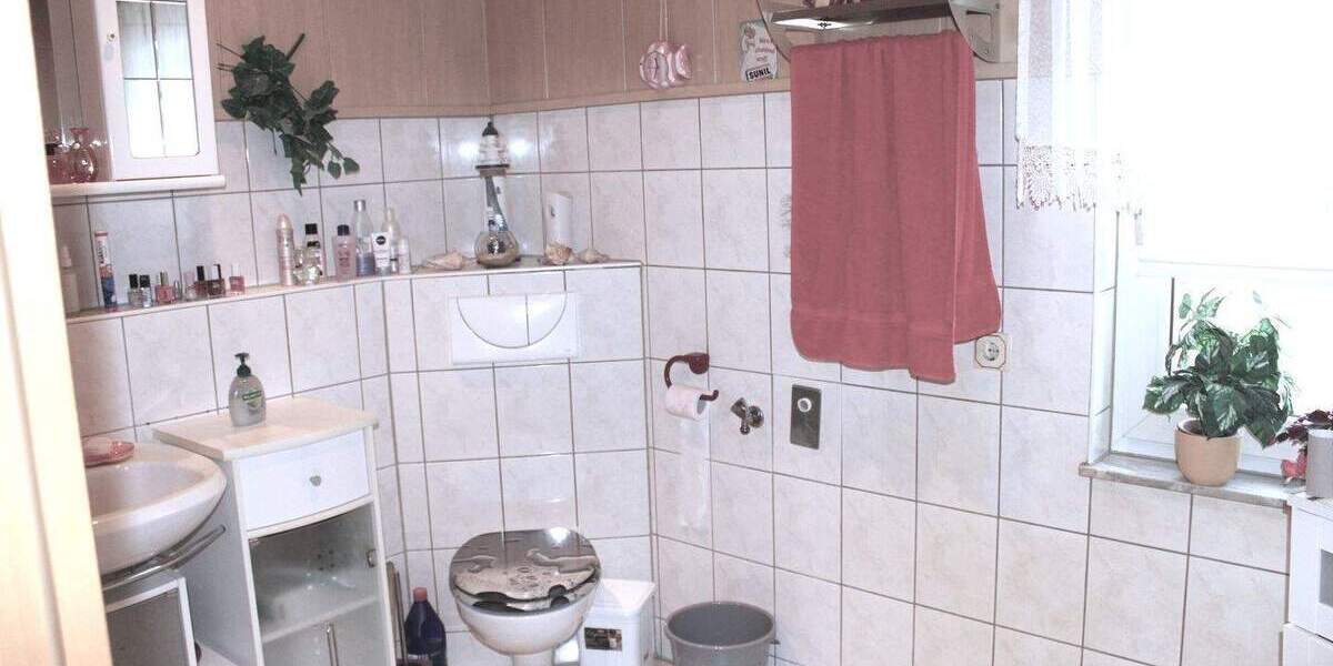 Mehrfamilienhaus, Wohnhaus Herbsleben - 6 Zimmer, 194 m&sup2;, 330.000&euro; | Angebot:26674848