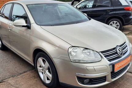 VW Jetta 212.080 km 2.490 € Erfurt 99086