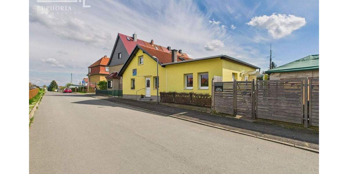 Einfamilienhaus Blankenhain - 9 Zimmer, 219 m&sup2;, 350.000&euro; | Angebot:24268866