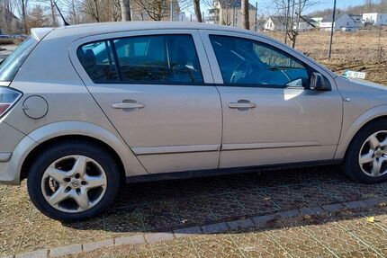 Opel Astra 134.000 km 2.300 &euro; Weimar 99427