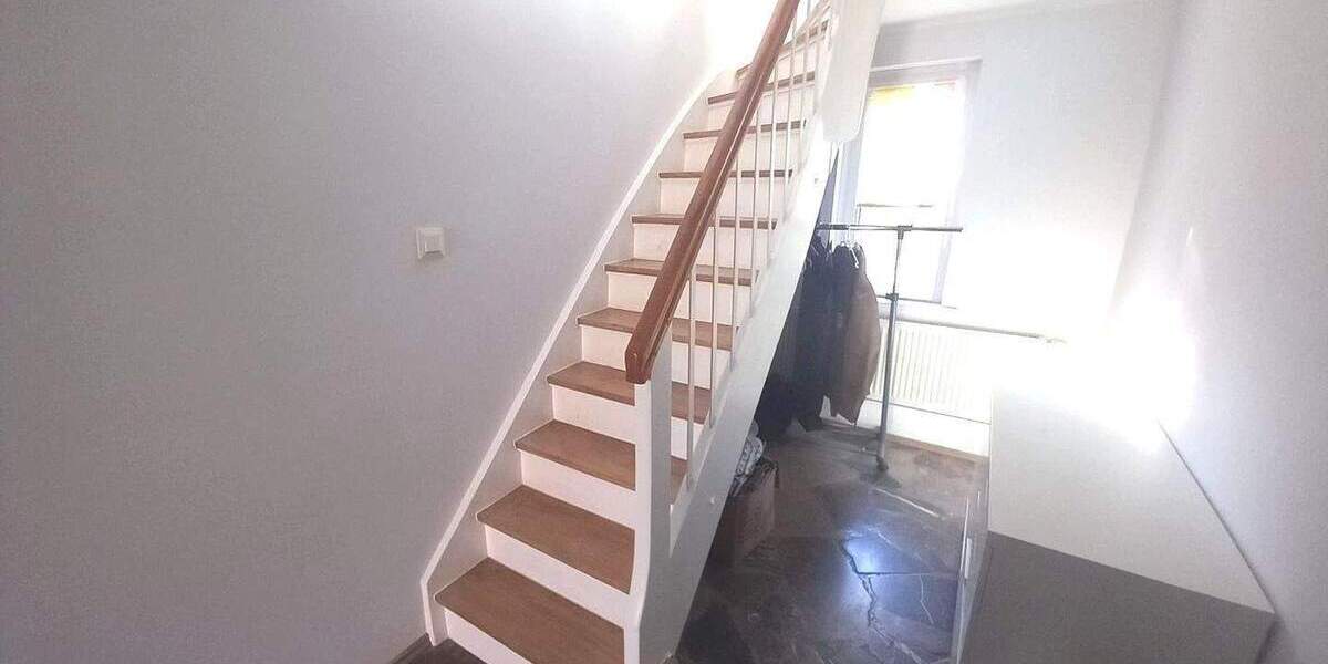 Einfamilienhaus Ballhausen - 5 Zimmer, 120 m&sup2;, 160.000&euro; | Angebot:25704590