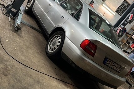 Audi A4 241.256 km 2.200 € Erfurt 99084