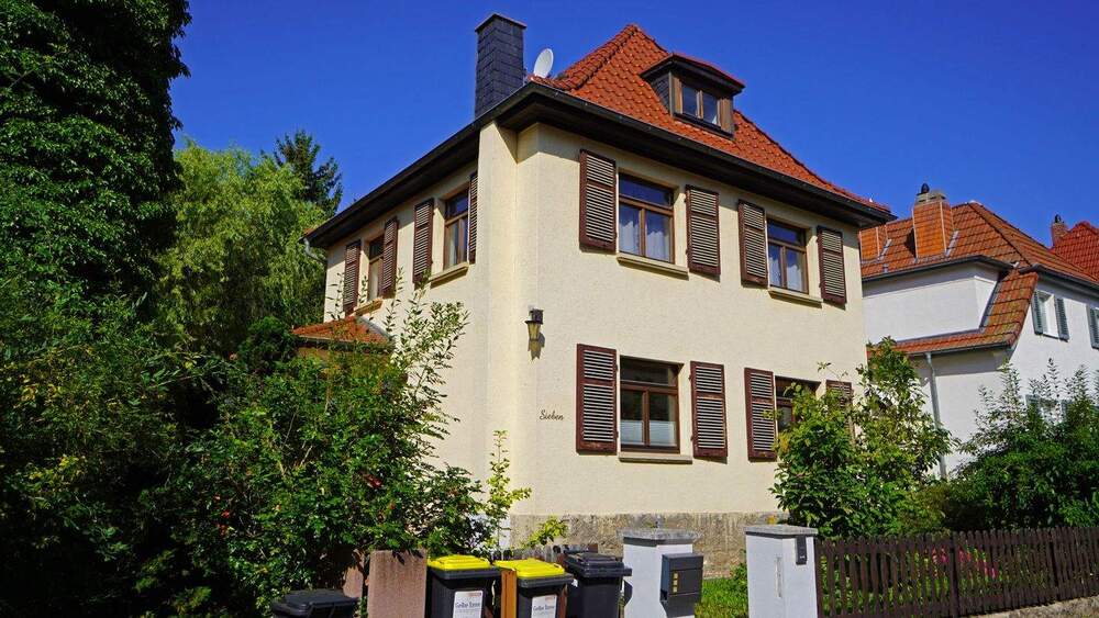 Absolute Seltenheit! Freistehendes Einfamilienhaus mit modernem Anbau in der begehrten Westvorstadt 5 zimmer