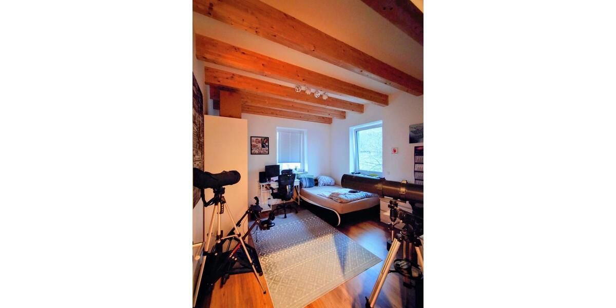 Etagenwohnung Blankenhain - 4 Zimmer, 141 m&sup2;, 1.269&euro; | Angebot:24876942