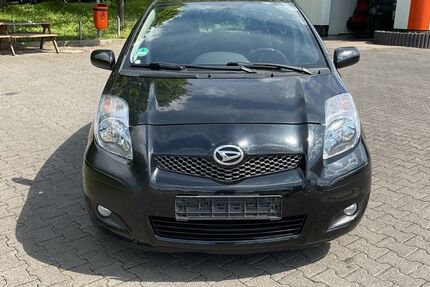 Daihatsu Charade 127.014 km 3.150 &euro; Erfurt 99085