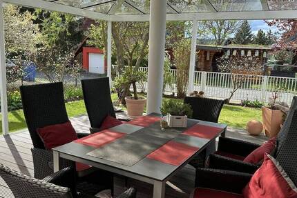 Schönes freistehendes Einfamilienhaus mit Garage und Carport in ruhiger Feldrandlage 5 zimmer