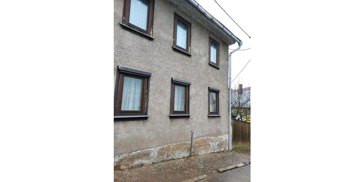 Einfamilienhaus Plaue - 6 Zimmer, 100 m&sup2;, 36.000&euro; | Angebot:26816002