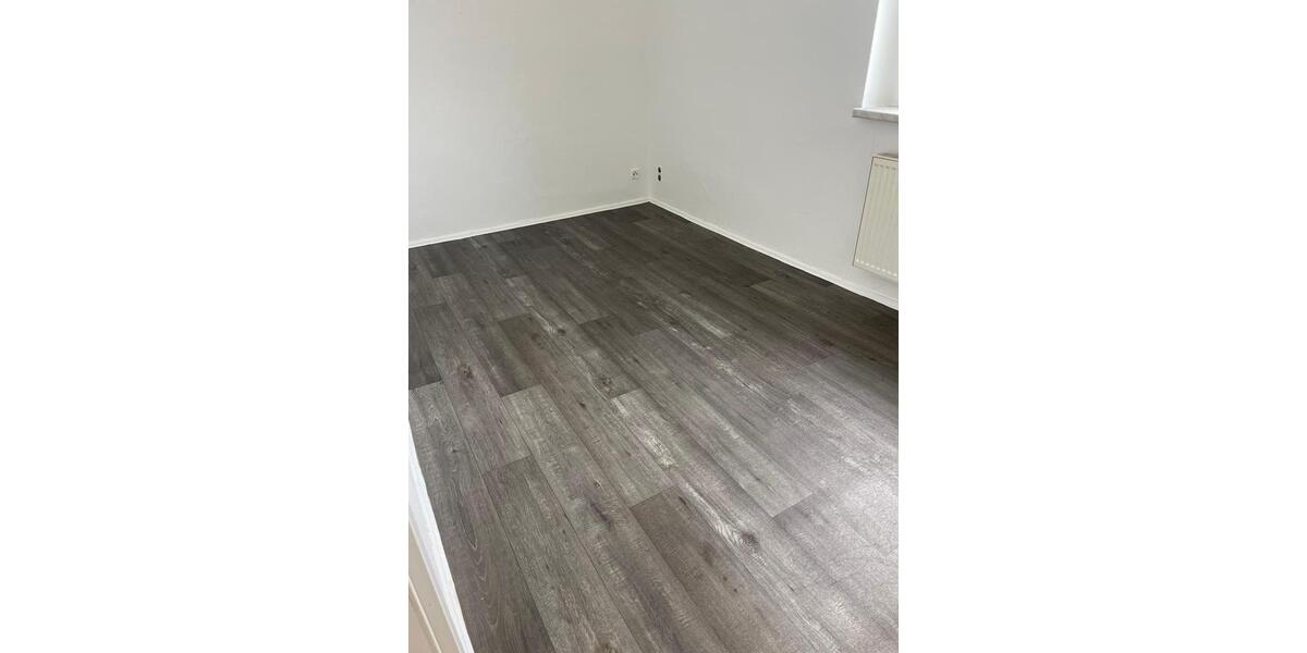 Schöne helle und ab sofort verfügbare, 3 Zimmerwohnung zu vermieten 3 zimmer