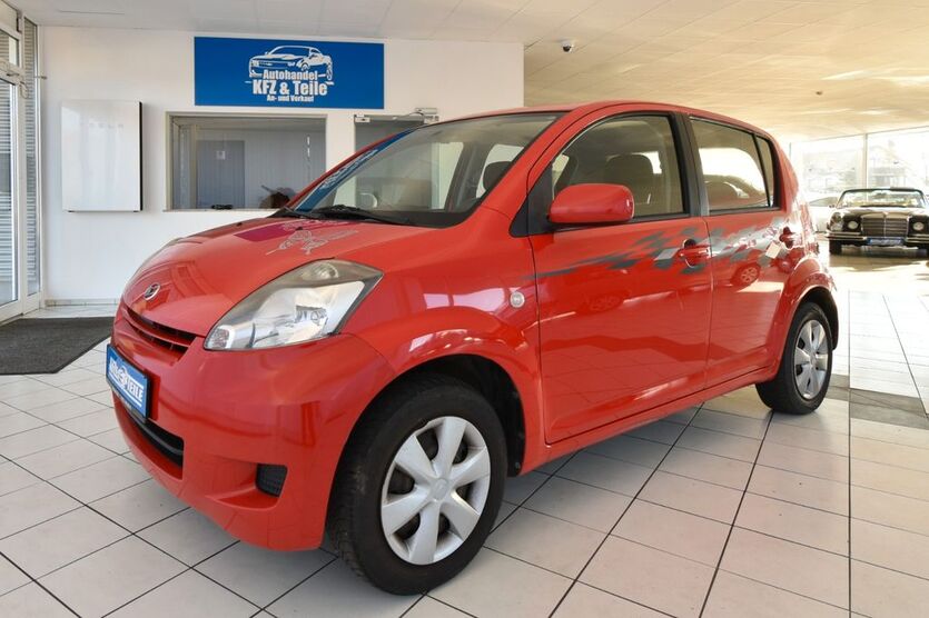 Daihatsu Sirion 142.000 km 1.980 € Erfurt 99092