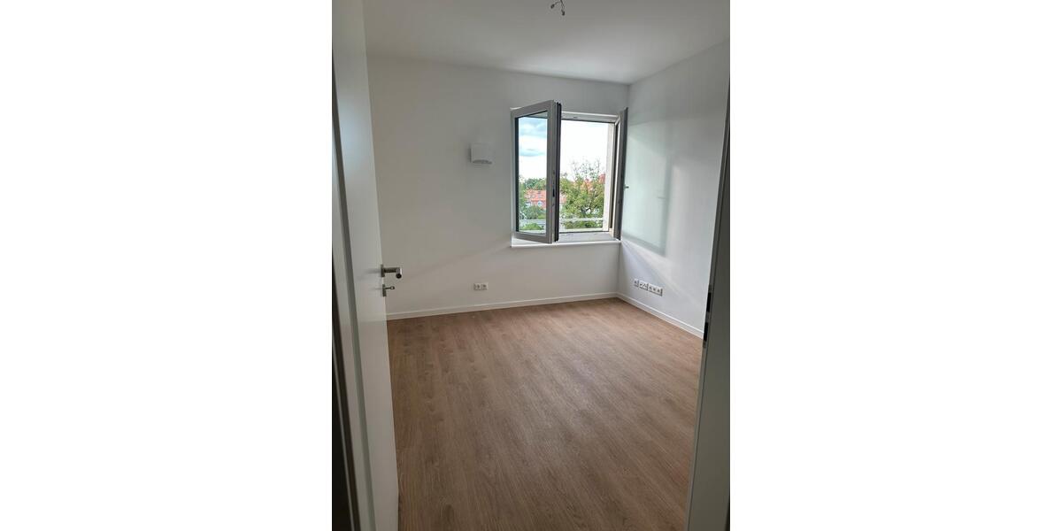 Dachgeschoßwohnung Erfurt Daberstedt - 3 Zimmer, 86 m&sup2;, 1.020&euro; | Angebot:26184027